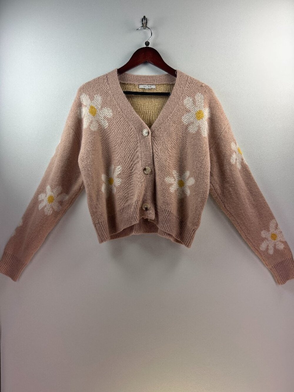 Love Tree Blush Daisy Floral Cropped Cardigan Sweater Small